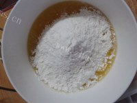 脆脆的奶香薄饼做法图解3)