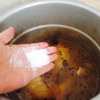 卤味鸡腿做法图解9)