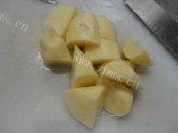 味道不错的牛肉炖土豆做法图解3)