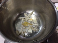 美味的沙虫汤浸水东芥菜的做法图解三