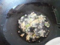 美味的土豆丝卷饼做法图解4)