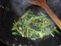 色味俱全的蒜蓉小油菜做法图解6)