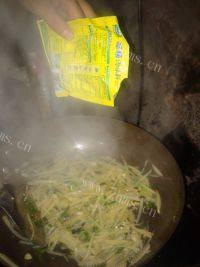 健康美食之炒土豆丝做法图解7)