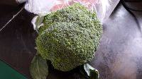 绿色食物清炒西兰花做法图解1)