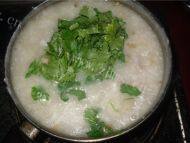 「健康美食」皮蛋瘦肉粥