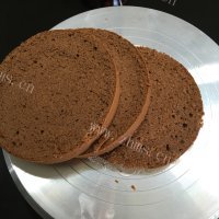 清爽可口的黑森林蛋糕做法图解9)