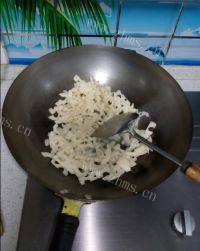 口感饱满的糖醋莲藕做法图解3)