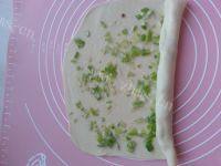 营养美食之葱油饼做法图解7)