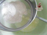 怀念的毛毛虫面包做法图解8)