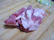 「DIY美食」辣白菜炒五花肉做法图解2)