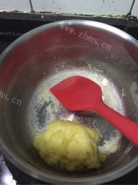 色香味浓的毛毛虫面包做法图解10)