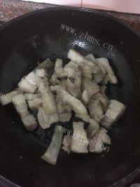 麻辣鹌鹑焖五花腩做法图解2)