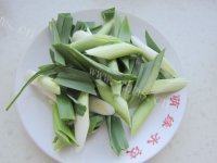 「DIY美食」干煸肥肠做法图解3)