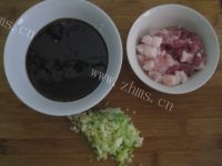 美味的炸酱面做法图解2)