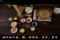 色香味俱全的酸辣粉做法图解2)
