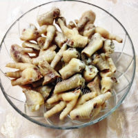 美味的泡椒鸡爪做法图解3)