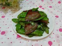 家常菜腊肉炒荷兰豆
