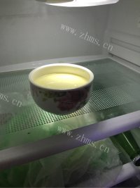 色泽鲜亮的苹果布丁做法图解5)
