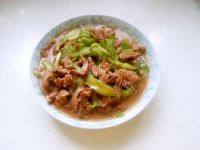 家常菜丝瓜炒肉丝