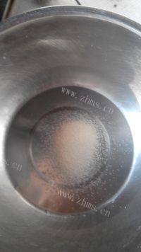 自己做的紫薯花卷做法图解1)