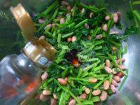 下酒菜芹菜花生米做法图解8)