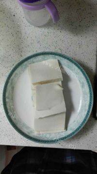 家常菜香椿拌豆腐做法图解4)