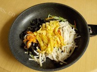 美味的杂蔬炒鸡蛋做法图解18)