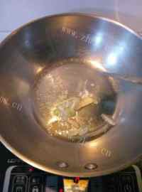 垂涎欲滴的鸡肉炖土豆做法图解2)
