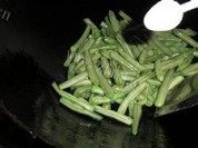 家常菜炒双豆做法图解4)