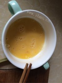 香喷喷的紫菜包饭做法图解1)