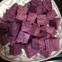 美味的椰香紫薯西米露做法图解1)