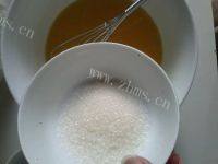 自制抹茶戚风蛋糕做法图解4)