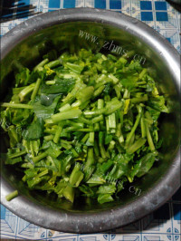 家常菜菠菜拌粉丝做法图解3)