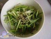 美味的芫爆里脊丝做法图解7)
