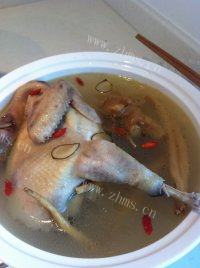 滋补的西洋参炖鸡