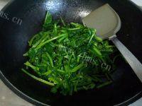 色泽鲜亮的菠菜粉丝做法图解5)
