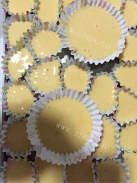 自制无水蜂蜜小蛋糕做法图解8)