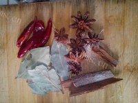 家常菜红烧肉烧土豆做法图解3)