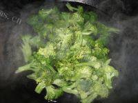 口感好的清炒西兰花做法图解3)