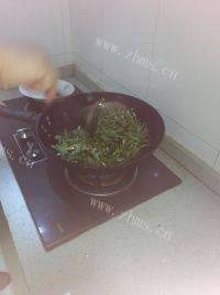 炝炒四季豆做法图解7)