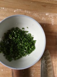 自制奶香花卷做法图解6)