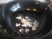 家常版清炒豌豆苗做法图解2)