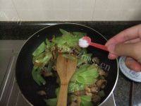 家常菜莴笋炒五花肉