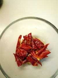 诱人的火爆大头菜做法图解2)