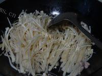 #爱美食#金针菇炒肉丝做法图解6)