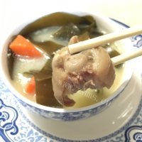 消暑佳品海带胡萝卜猪骨汤做法图解7)