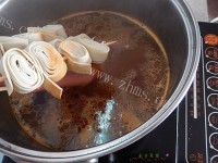 美味的麻辣烫串串锅做法图解7)