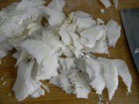 家庭版黑木耳炒大白菜梗做法图解3)