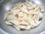 炒脆豆腐做法图解4)