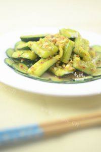 家常菜凉拌青瓜